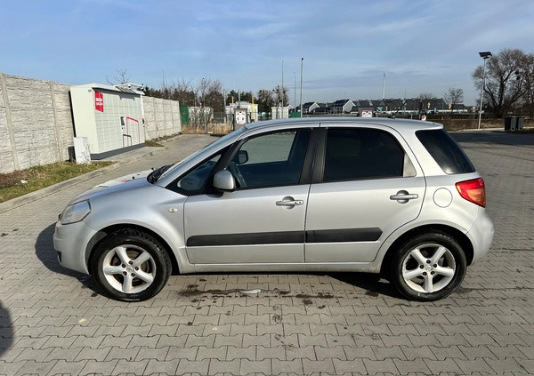 Suzuki SX4 cena 17500 przebieg: 205000, rok produkcji 2007 z Wrocław małe 379